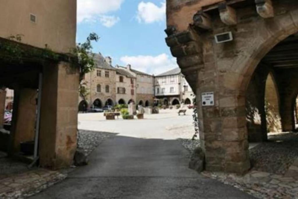 Charmante Yourte Contemporaine Carmaux Exterior foto