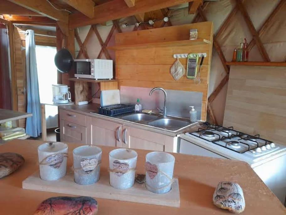 Charmante Yourte Contemporaine Carmaux Exterior foto